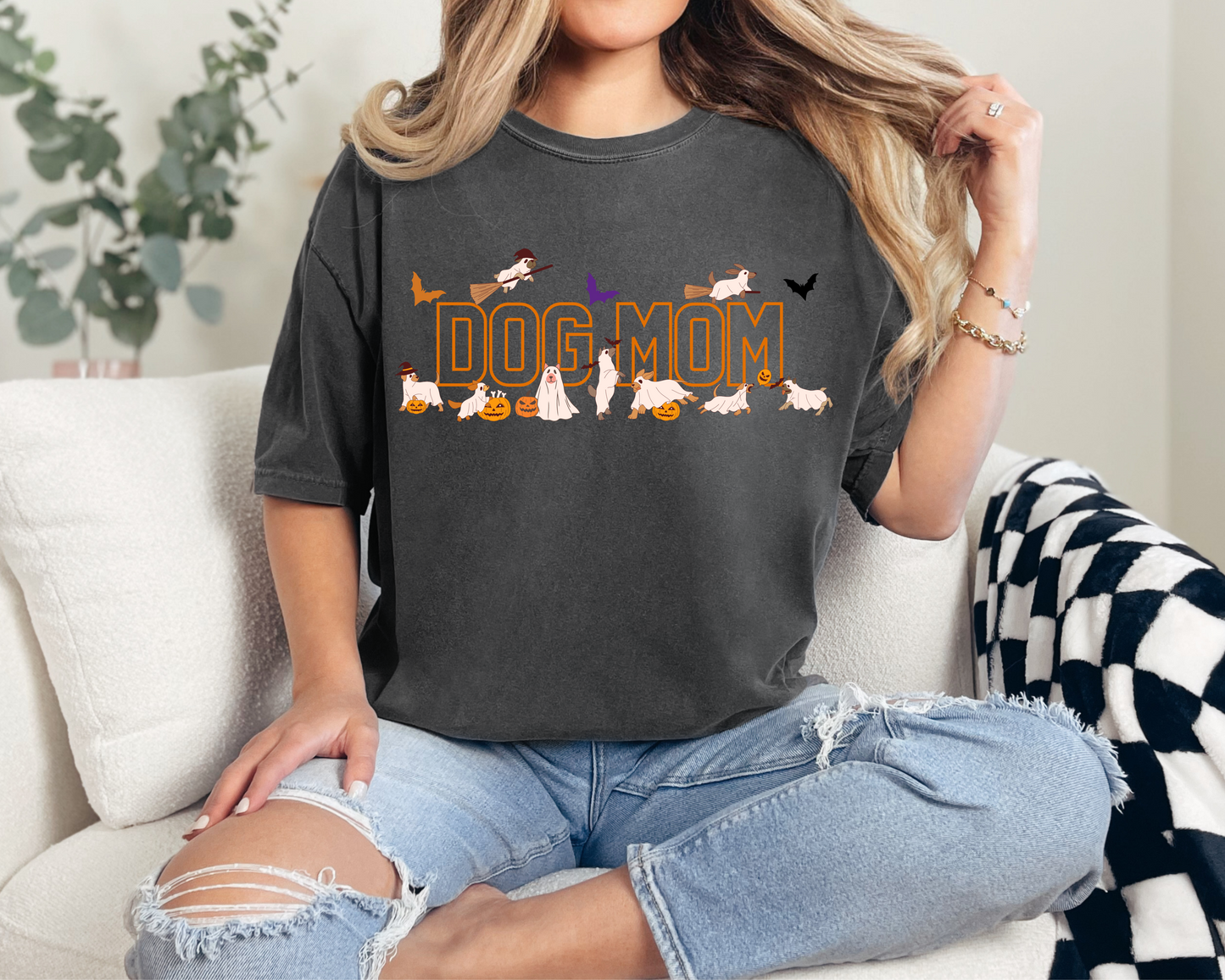 Dog Mom Halloween T-Shirt