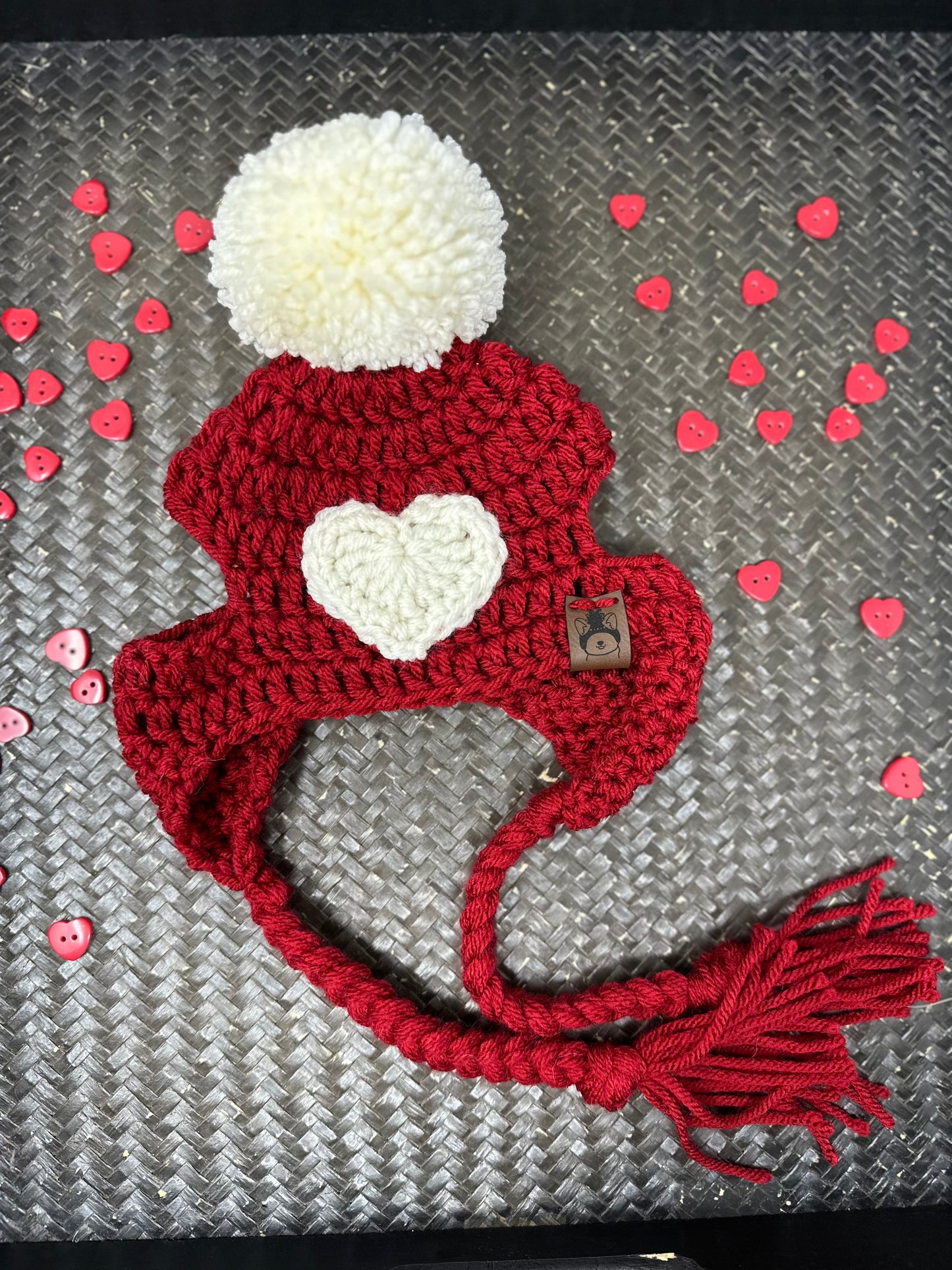 Bonnet en forme de coeur pour chiot