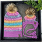 Bonnets assortis pour maman et chiot