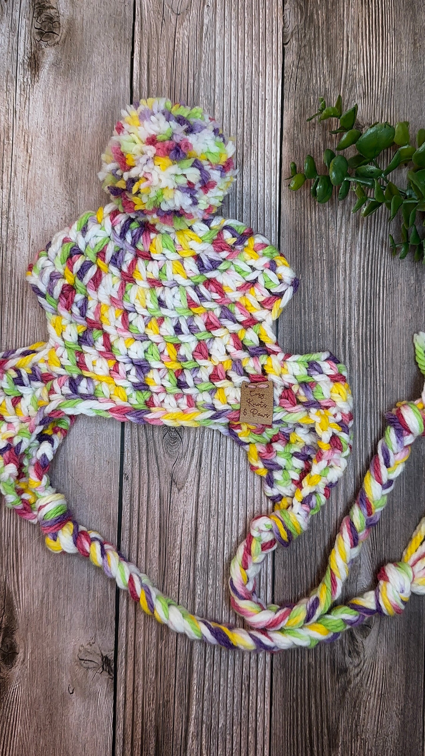 Gorro para mascota con diseño de galletas y crema